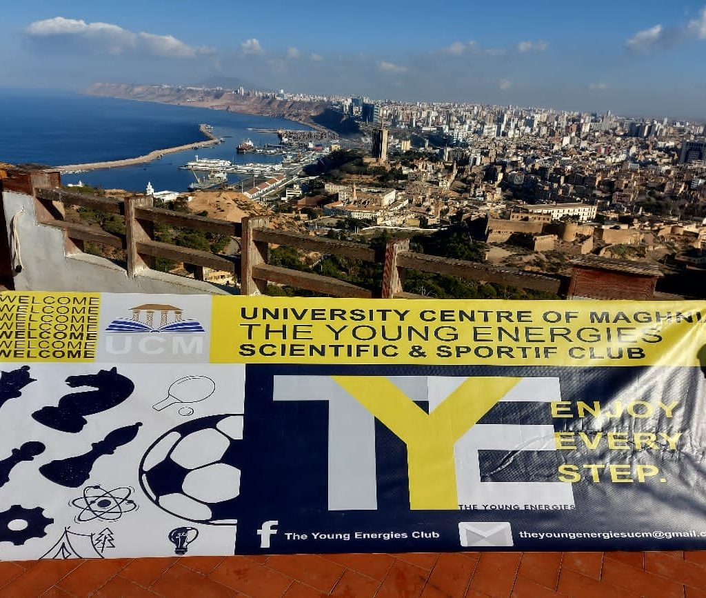 مشاركة نادي The Young Energies Clubوطلاب المركز الجامعي في المعرض الدولي للطالب و الأفاق الجديدة