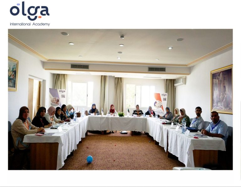 التربصات والتكوين بتونس الخاص بطلبة الدكتوراه والموظفين