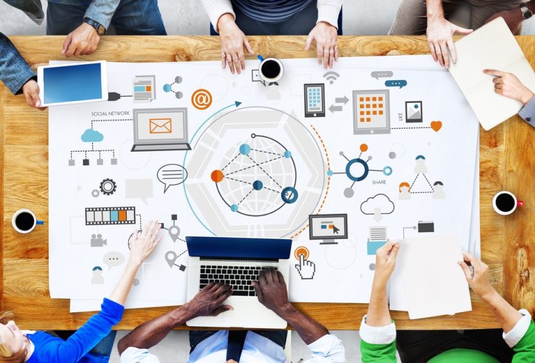 إعلان عن ضرورة إِستكمال نماذج الأعمال التجارية BMC