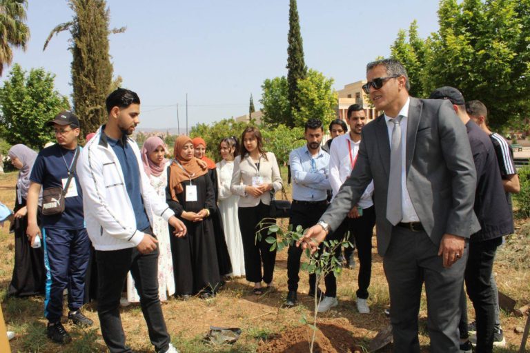 تنظيم احتفالية الذكرى 69 لعيد الطالب