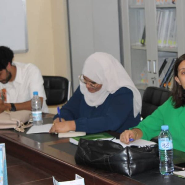 الدورات التكوينية في اللغة الإنجليزية بالمركز الجامعي مغنية لفائدة الأساتذة4