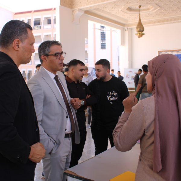 المركز الجامعي مغنية يحتضن فعاليات اليوم المفتوح “بوابة الطالب”2