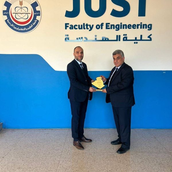 المركز الجامعي مغنية يعزز شراكاته الدولية بزيارة إلى جامعة العلوم والتكنولوجيا الأردنية3