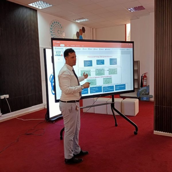 تواصل الدورة التكوينية حول إدارة الجودة1