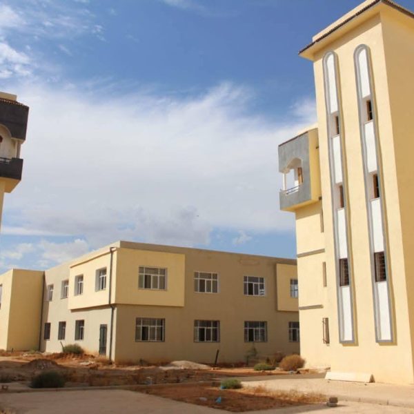 المدير العام للديوان الوطني للخدمات الجامعية في زيارة تفقدية للإقامات الجامعية مغنية17