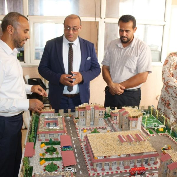 المدير العام للديوان الوطني للخدمات الجامعية في زيارة تفقدية للإقامات الجامعية مغنية3