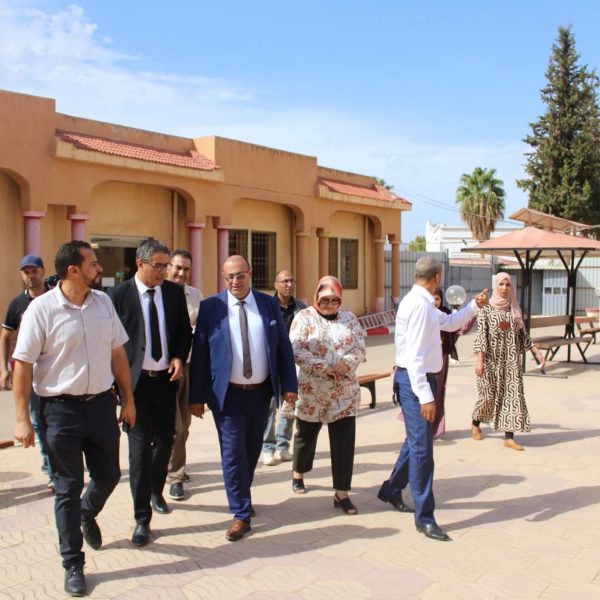 المدير العام للديوان الوطني للخدمات الجامعية في زيارة تفقدية للإقامات الجامعية مغنية4