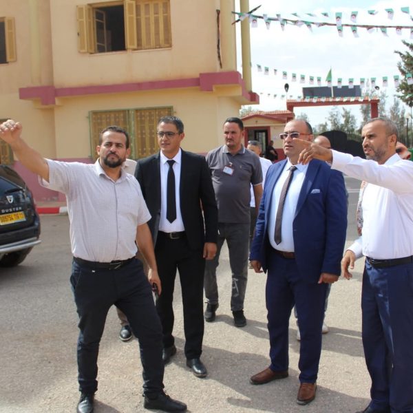 المدير العام للديوان الوطني للخدمات الجامعية في زيارة تفقدية للإقامات الجامعية مغنية7
