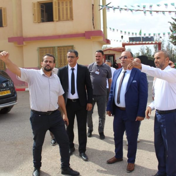 المدير العام للديوان الوطني للخدمات الجامعية في زيارة تفقدية للإقامات الجامعية مغنية7