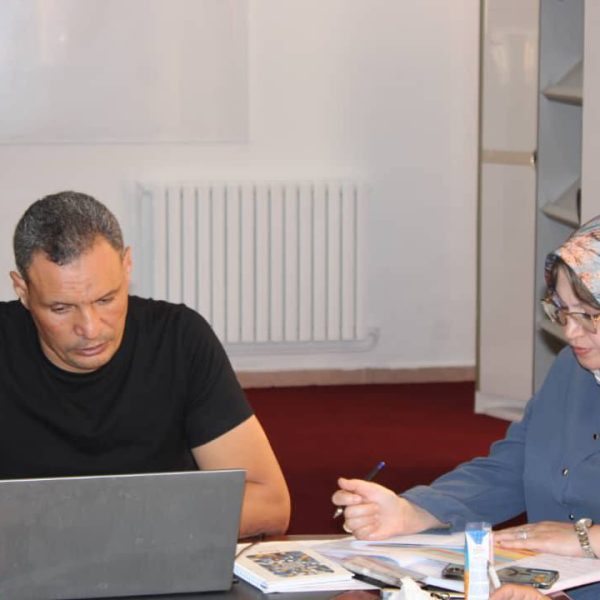 اجتماع اللجنة التقنية للحاضنة بالمركز الجامعي مغنية1