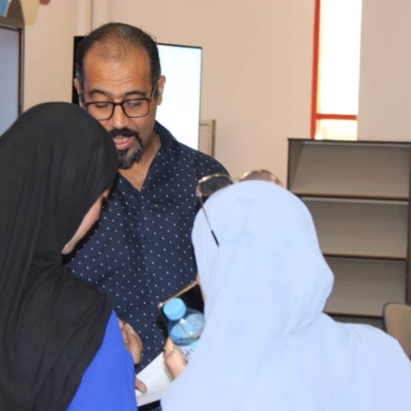 جلسة المرافقة التي قام بها مدير مركز تطوير المقاولاتية بالمركز الجامعي مغنية 5