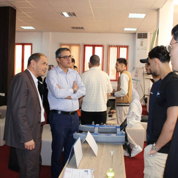 الأبواب المفتوحة للتعريف بمختلف الواجهات الجامعية الداعمة للمشاريع الريادية12