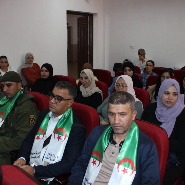 ندوة تاريخية بالتعاون مع المديرية الجهوية للجمارك8