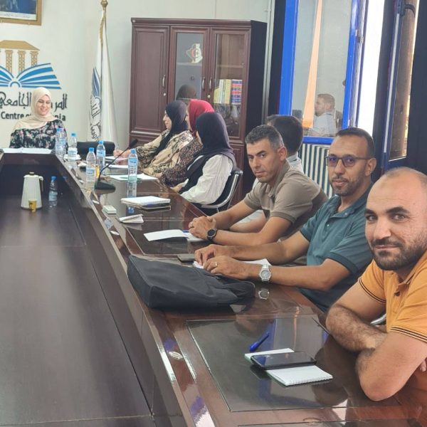 تنظيم دورات تكوينية في اللغة الإنجليزية بمختلف المستويات لفائدة الإداريين والأعوان 2