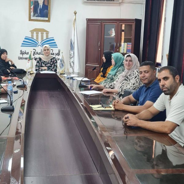 تنظيم دورات تكوينية في اللغة الإنجليزية بمختلف المستويات لفائدة الإداريين والأعوان 3