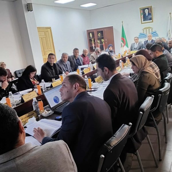 انعقاد مجلس إدارة المركز الجامعي مغنية8