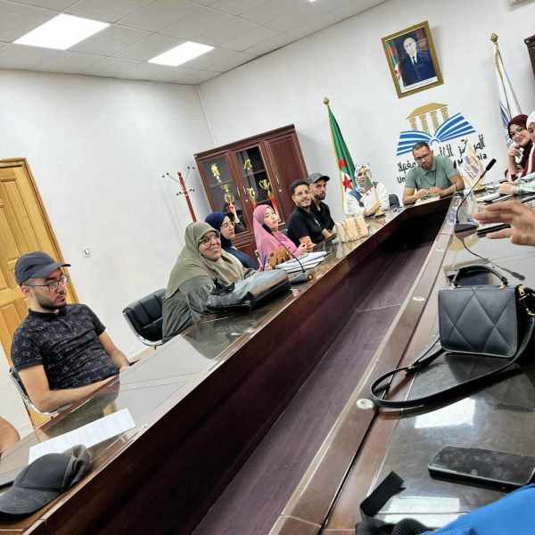 اجتماع وحدة دعم وتنمية التنشيط مع النوادي العلمية و التنظيمات الطلابية1