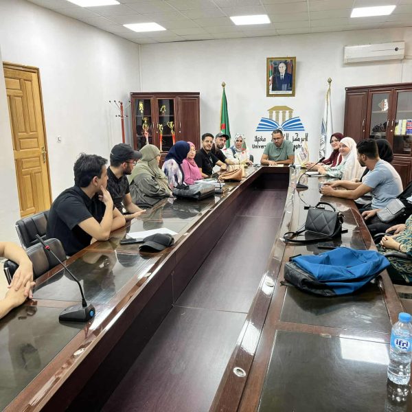 اجتماع وحدة دعم وتنمية التنشيط مع النوادي العلمية و التنظيمات الطلابية2