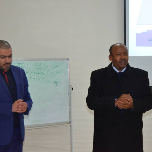 1دورة تكوينية في مجال الصفقات العمومية