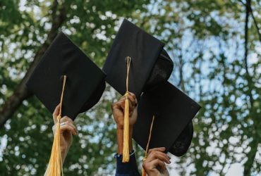 pexels-olia-danilevich-8093039