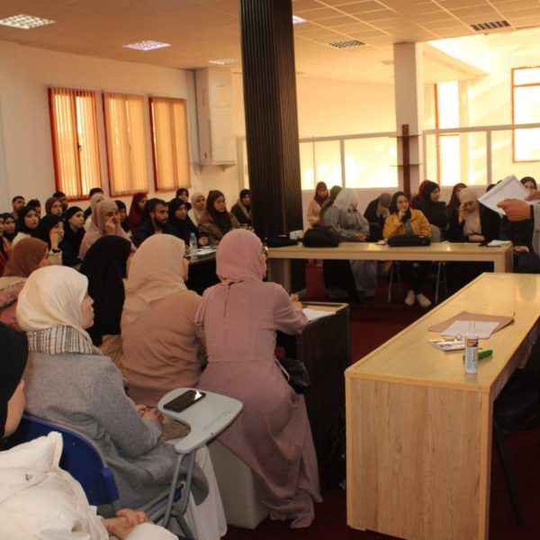 آليات تقييم وتصنيف مشاريع الطلبة5