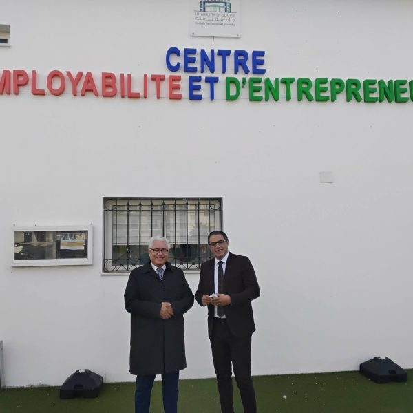 إبرام اتفاقية تعاون وشراكة علمية8