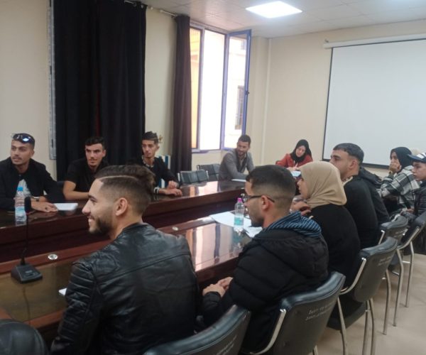 إجتماع مع التنظيمات الطلابية2