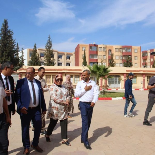 المدير العام للديوان الوطني للخدمات الجامعية في زيارة تفقدية للإقامات الجامعية مغنية2