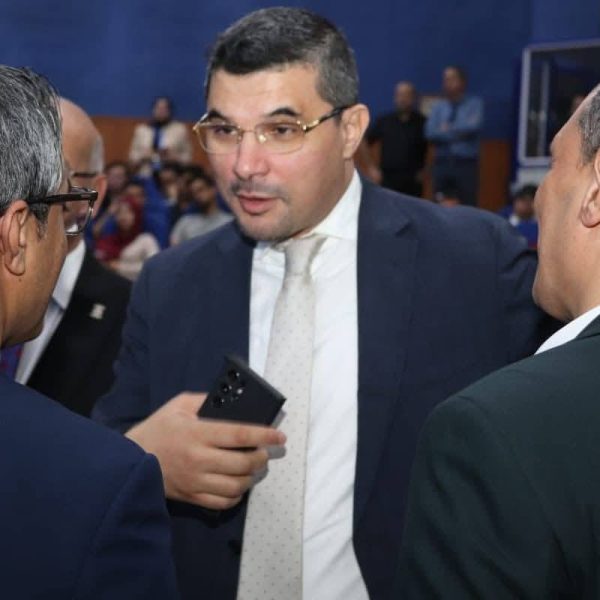 المركز الجامعي مغنية يشارك في الملتقى الاقتصادي حول مرافقة الشباب حاملي المشاريع بتلمسان17