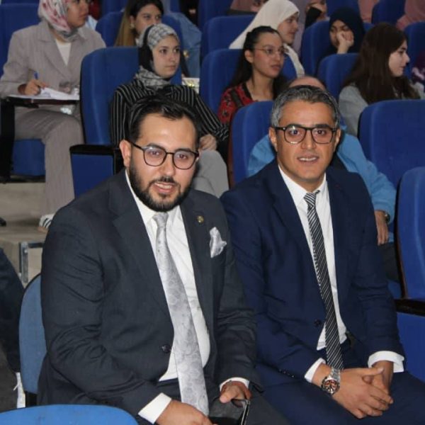 المركز الجامعي مغنية يشارك في الملتقى الاقتصادي حول مرافقة الشباب حاملي المشاريع بتلمسان22