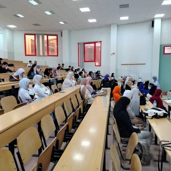 الندوة التعريفية من معهد الحقوق والعلوم السياسية4