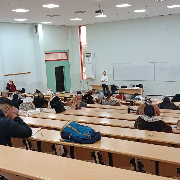 انطلاق امتحانات السداسي الأول6