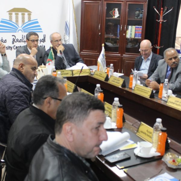 انعقاد مجلس إدارة المركز3