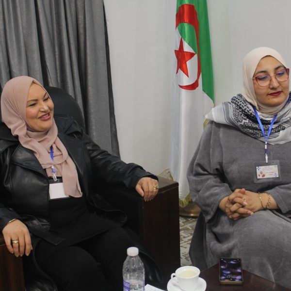 تعزيز التعاون بين الجامعات وحاضنات الأعمال11