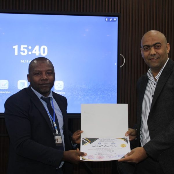 تعزيز التعاون بين الجامعات وحاضنات الأعمال33