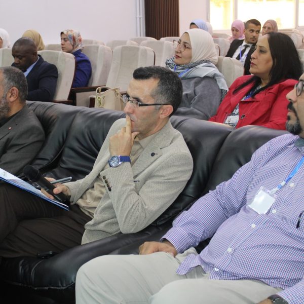 تعزيز التعاون بين الجامعات وحاضنات الأعمال8