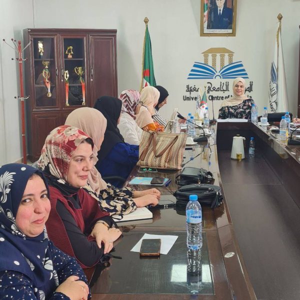 تنظيم دورات تكوينية في اللغة الإنجليزية بمختلف المستويات لفائدة الإداريين والأعوان 5