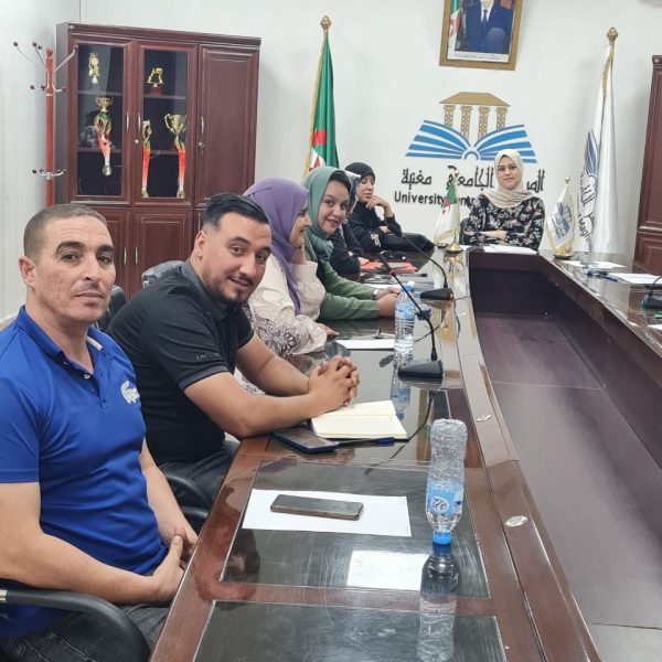 تنظيم دورات تكوينية في اللغة الإنجليزية بمختلف المستويات لفائدة الإداريين والأعوان 6