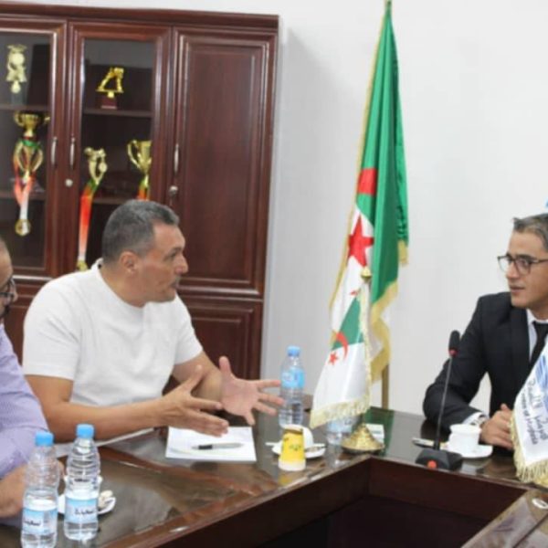 جلسة عمل بالمركز الجامعي مغنية لتعزيز التعاون في دعم المقاولاتية وتنمية المناطق الحدودية2