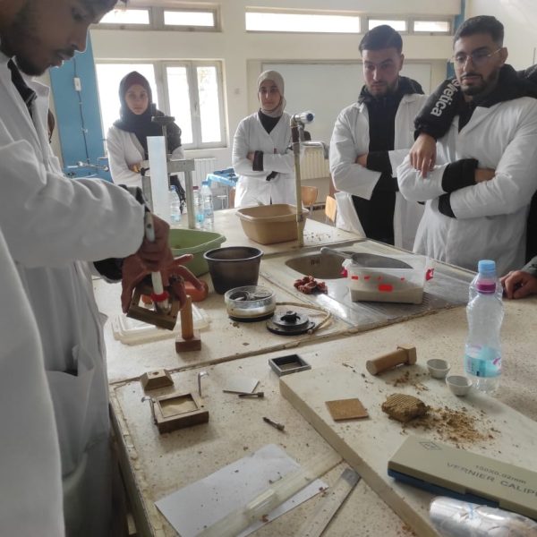 زيارة بيداغوجية لطلبة الهندسة المدنية8