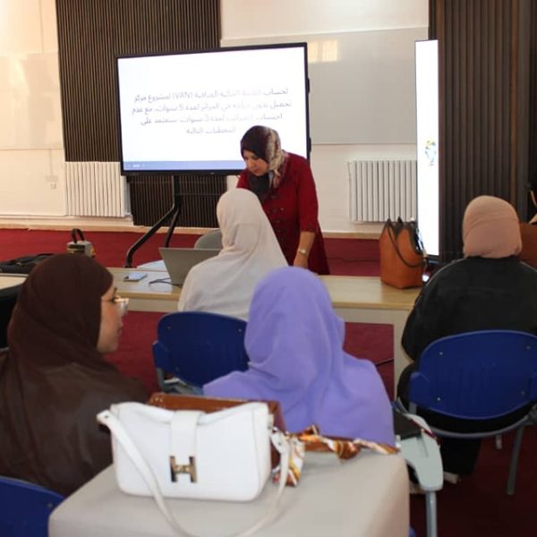 فعاليات الدورة التكوينية لحاملي المشاريع بمركز تطوير المقاولاتية 1