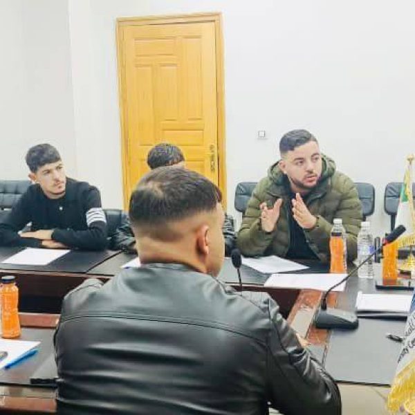 لقاء تنسيقي بين إدارة المركز الجامعي مغنية والتنظيم الطلابي AREN2