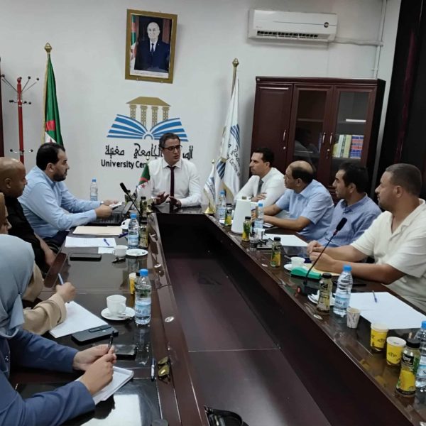 مجلس المديرية بالمركز الجامعي مغنية5