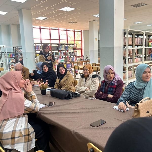 منبر المؤلف3