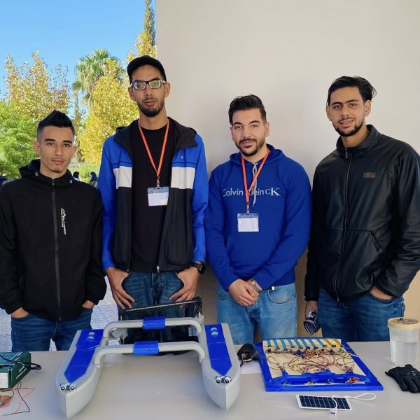 نادي AERO CLUB مغنية يستعرض نشاطات التكنولوجيا D