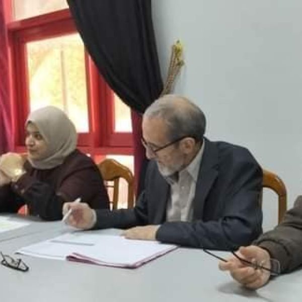 ندوة الآداب4