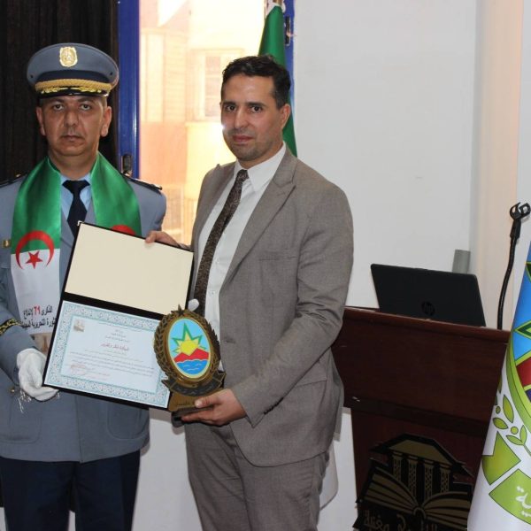 ندوة تاريخية بالتعاون مع المديرية الجهوية للجمارك29