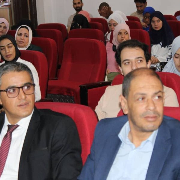 ندوة علمية مميزة بعنوان_البرمجة متعددة الأهداف ومنهجيات دعم اتخاذ القرار12