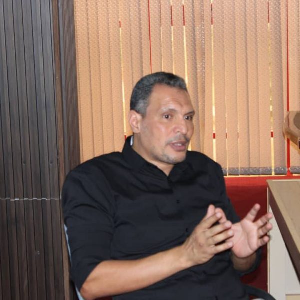 يوم اعلامي لفائدة الاساتذة المؤطرين لمذكرات تخرج مؤسسات اقتصادية1